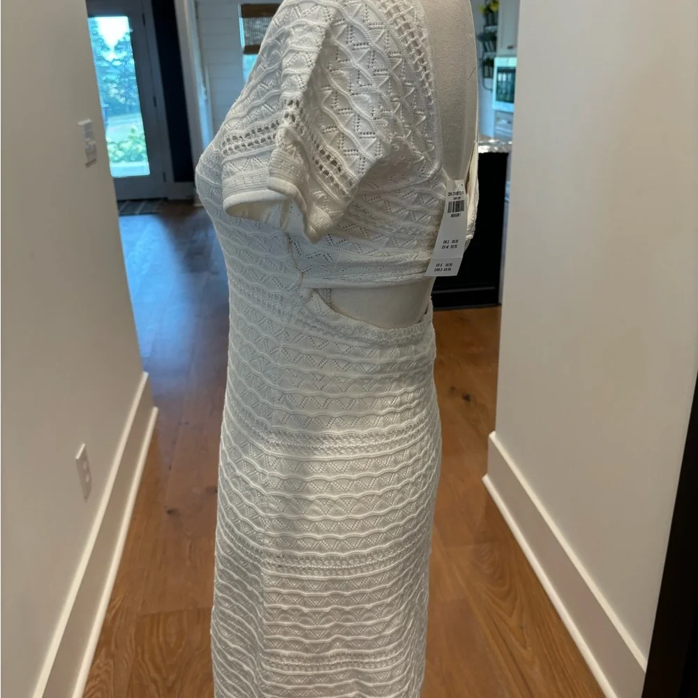 Hollister short-sleeve crochet-style twist dress - Picture 5 of 5